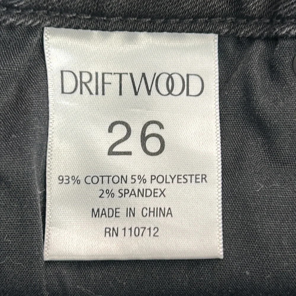 Driftwood Amelia jeans in black size 26 studded